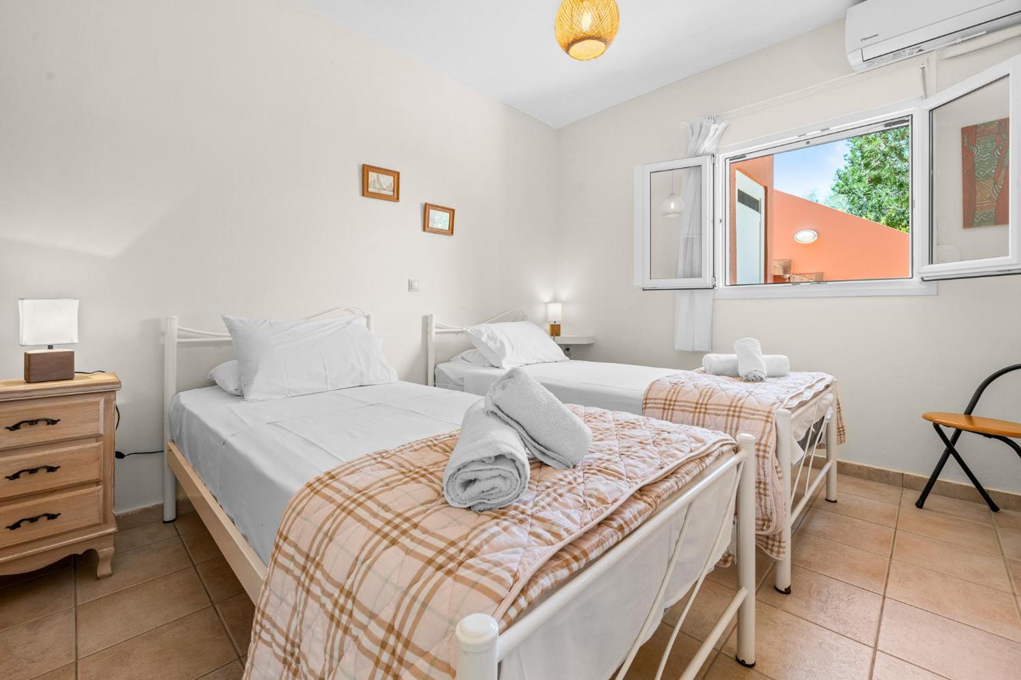 Villa Erato Tsoukaládhes Kamer foto