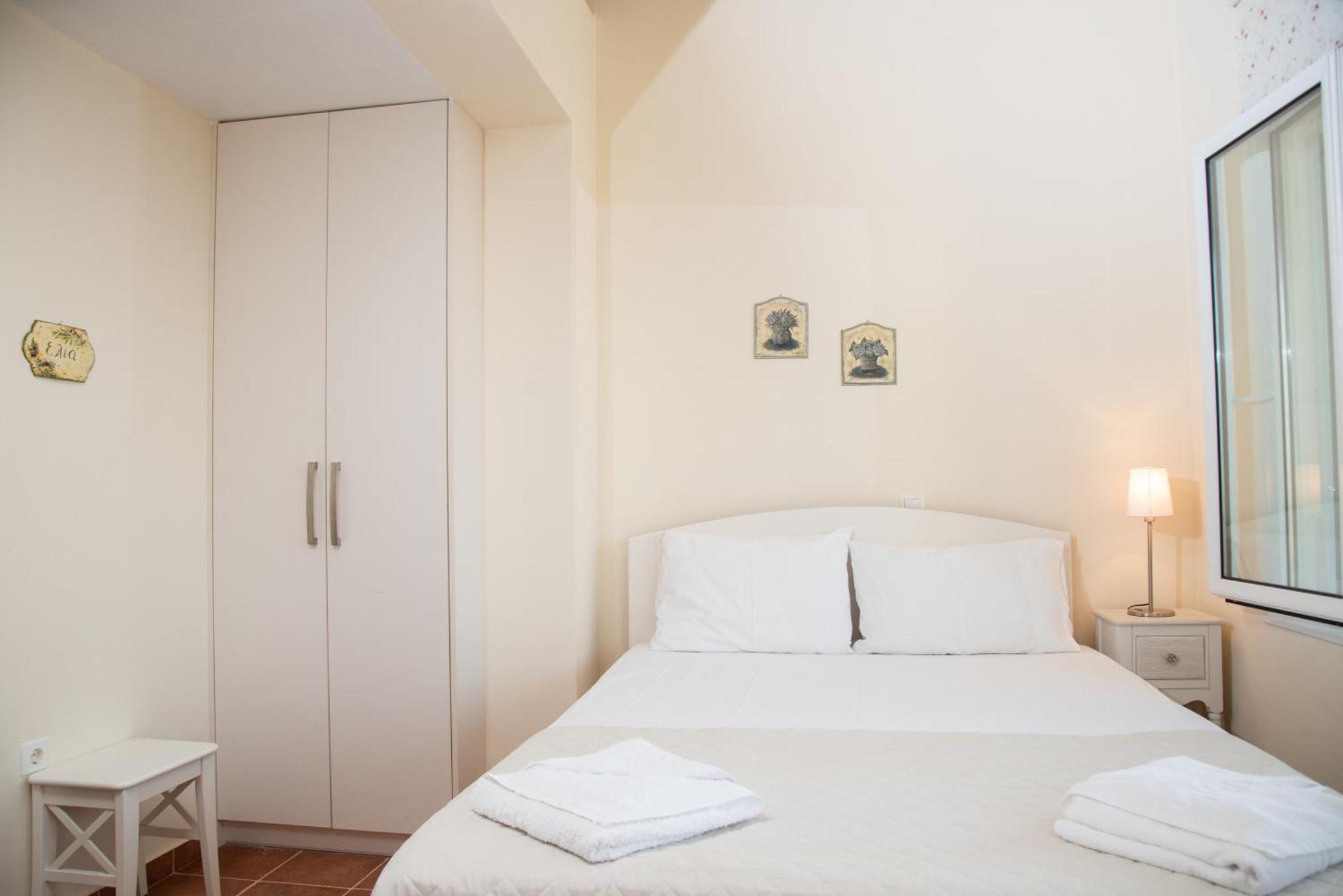 Villa Erato Tsoukaládhes Kamer foto